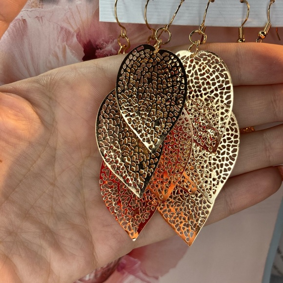 Amazing Set of Six Earrings - Picture 6 of 9